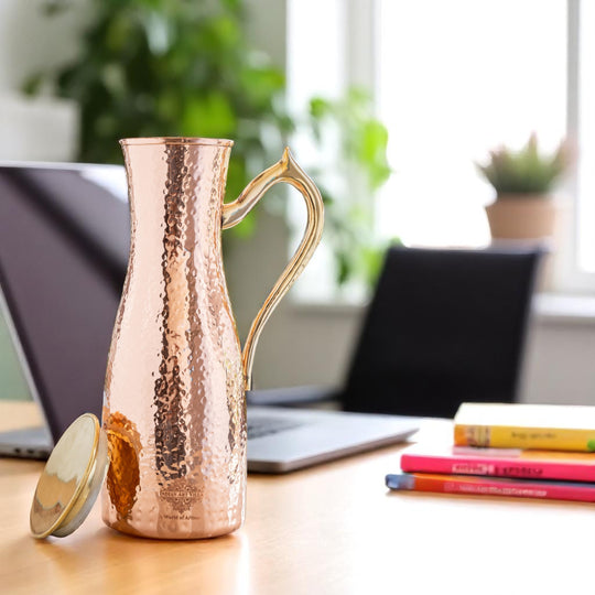 Copper Jug with Hammered Curve Design, Brass Handle & Lid – 1400 ML