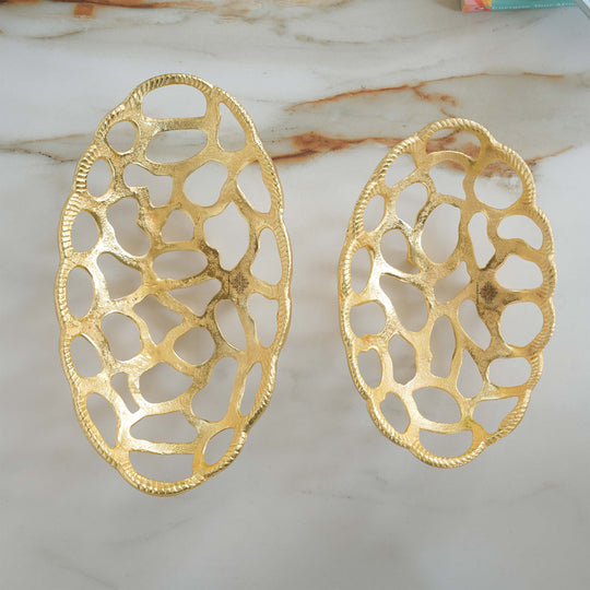 Brass Finish Oval Shape Hollow Design Tray/Fruit Basket