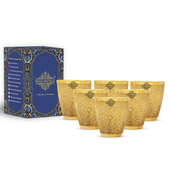 Decorative Pital glass sset of 6 featuring fine floral etching perfect for enjoying drinks in an elegant and refined manner.