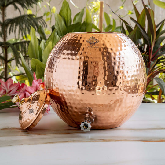 Wide angle of 5L round copper pot showing massive belly and stable base – copper water pot