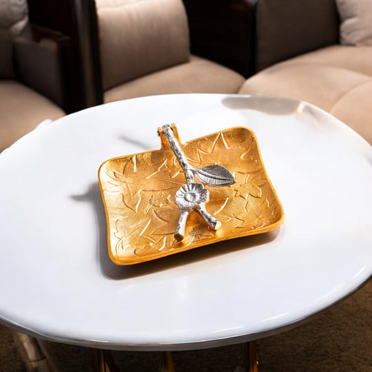 Brass Finish Embossed Flower Design Napkin Holder – Elegant Tabletop Organizer for Dining, Kitchen, Restaurants & Gifting