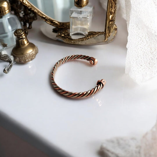 Copper Brass Fashionable Spiral Unisex Kada for Wellness & Gifting