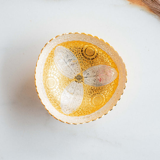 Pure Silver Plated Gold Polished Leaf Design Oval Shape Bowl 520 ML