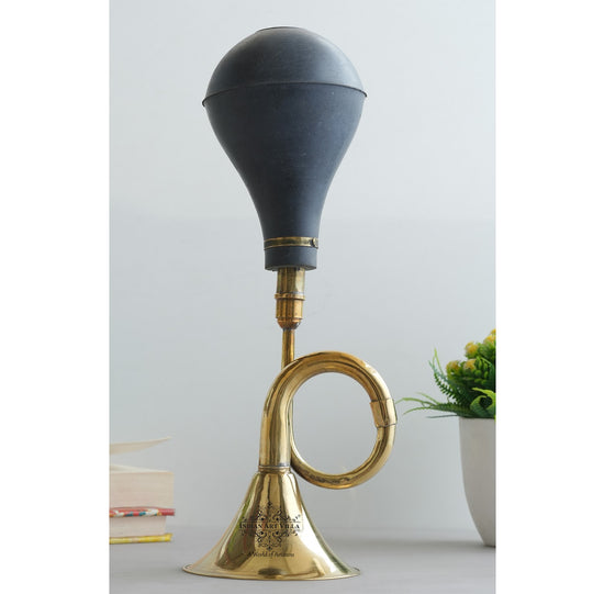 Handcrafted brass vintage horn with rubber bulb close-up — Indian Art Villa