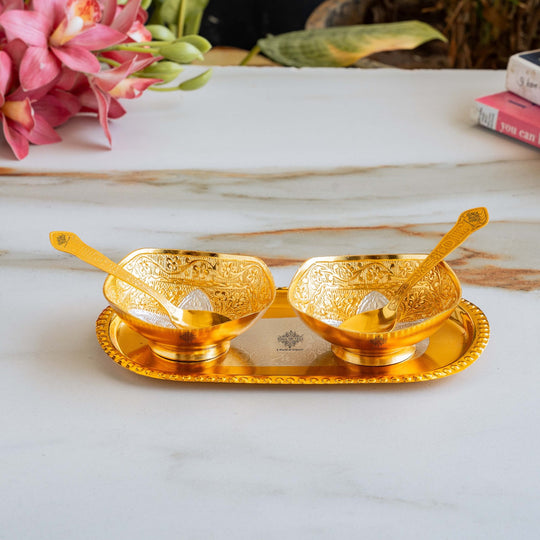 Pure Silver Gold Polished Embossed Flower Design Set of 2 Bowl with 2 Spoon & 1 Tray