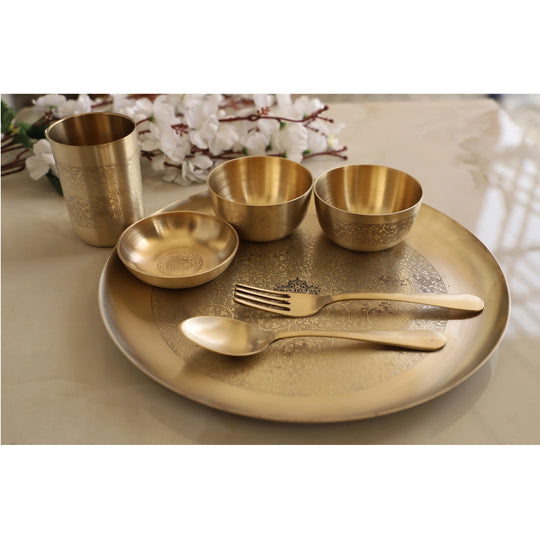 Pure Brass Dinner Set 7 Pieces With Embossed &  Matt Finish Design
