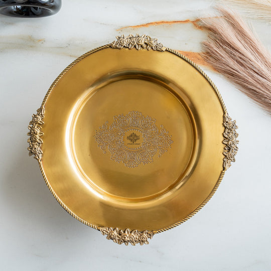 Pure Brass Tray With Embossed Round Shape Deisgn