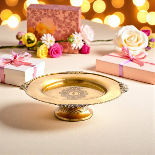 Pure Brass Tray With Embossed Round Shape Deisgn