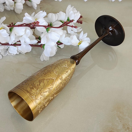 Brass embossed champagne flute glass top view — Indian Art Villa