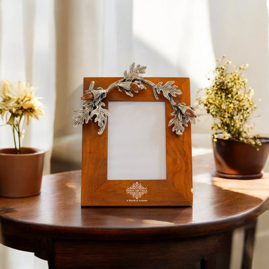 Wooden Photo Frame with Leaf & Acorn Design, 17x11 cm  Photo Size – Elegant Decorative Frame for Home Décor.