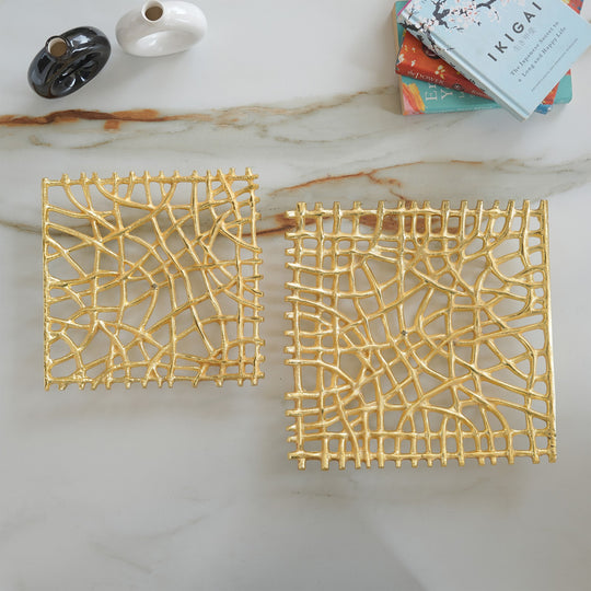 Brass Finish Decorative Aluminium Centerpiece Platter