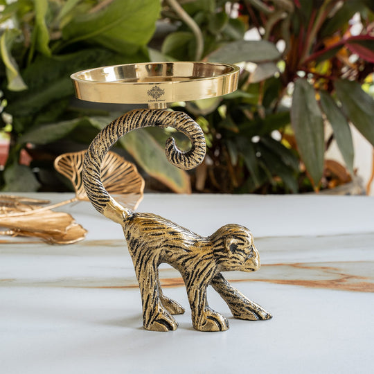 Brass Finish Aluminium Monkey Showpiece