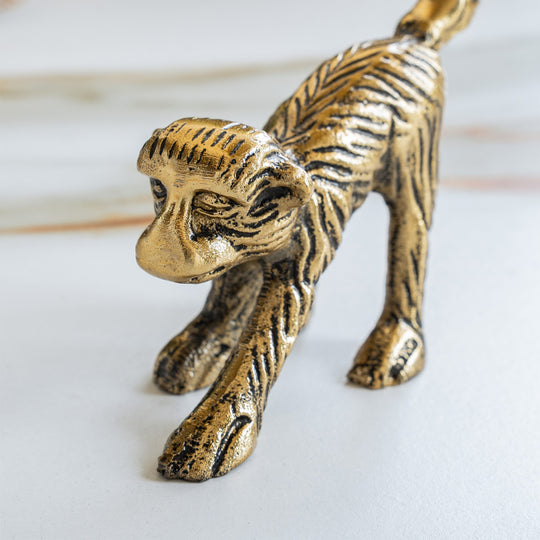 Brass Finish Aluminium Monkey Showpiece