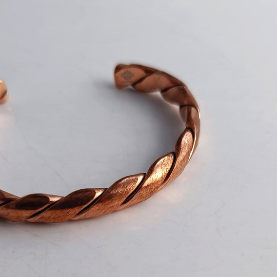 Pure Copper Bangle with Magnet Handcrafted Bangle
