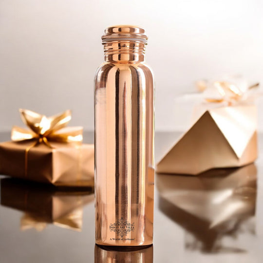 Pure copper water bottle suited for everyday carrying