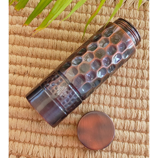 Pure Copper Bottle with Lacquer Coated Finish and Straight Shape