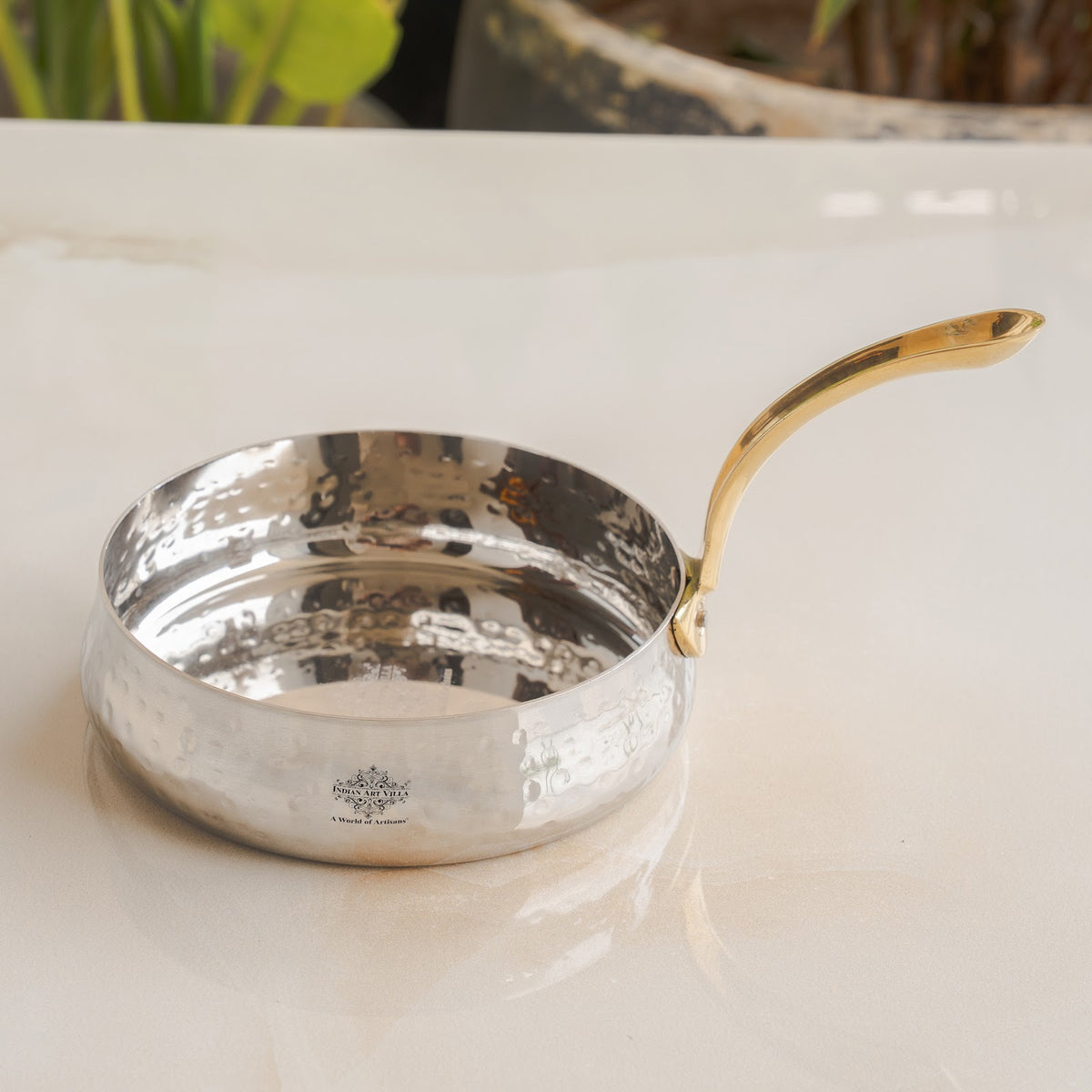 Pure Stainless Steel Curved Design Serving Sauce Pan with Brass Handle