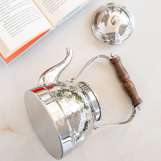 Hammered Stainless Steel Tea Kettle with Wooden Handle – 1.5L
