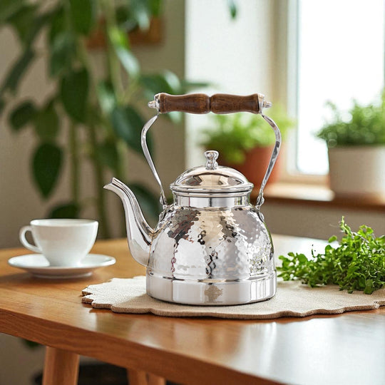 Hammered Stainless Steel Tea Kettle with Wooden Handle – 1.5L