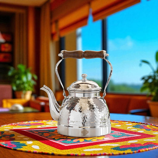 Hammered Stainless Steel Tea Kettle with Wooden Handle – 1.5L