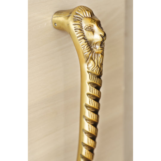 Exquisite Brass-Finished Aluminum Door Handle with Lion Bearded Design – A Touch of Timeless Elegance