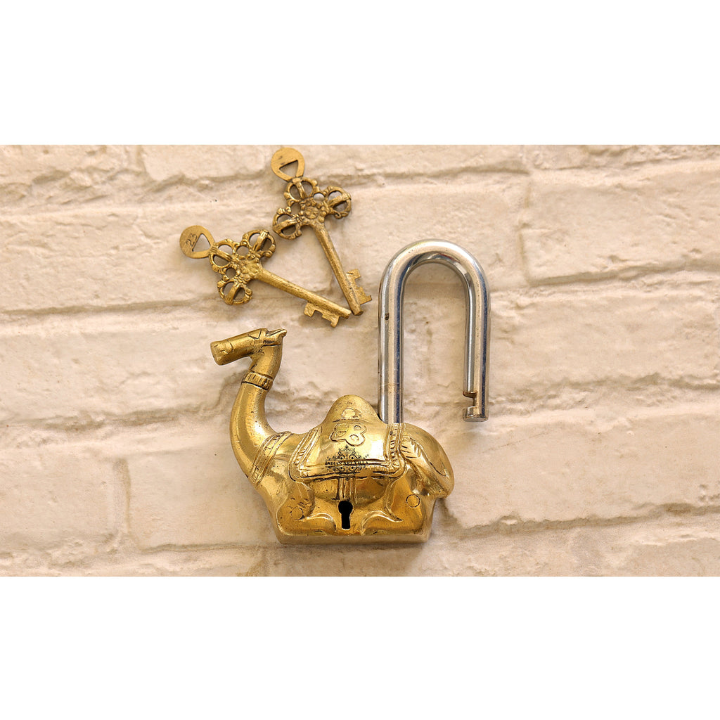 Indian Art Villa Handmade Old Vintage Style Gold Camel Shape Brass Security Lock with 2 Keys, Size-4x4.5"
