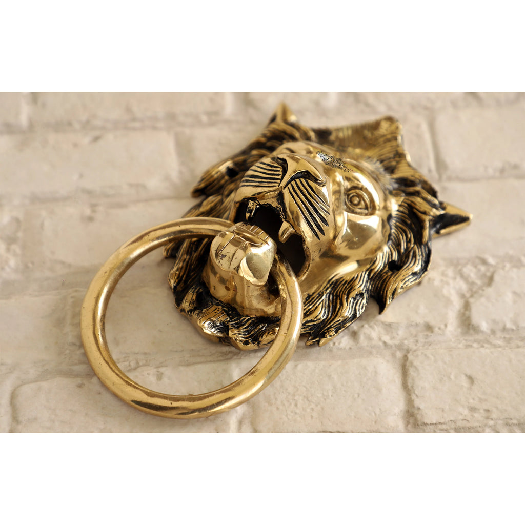 Indian Art Villa Pure Brass Door Knob With Big Lion Design & Antique Touch, Decor Item For Home, Hotel & Restaurants, Size- 6.5x5 Inches