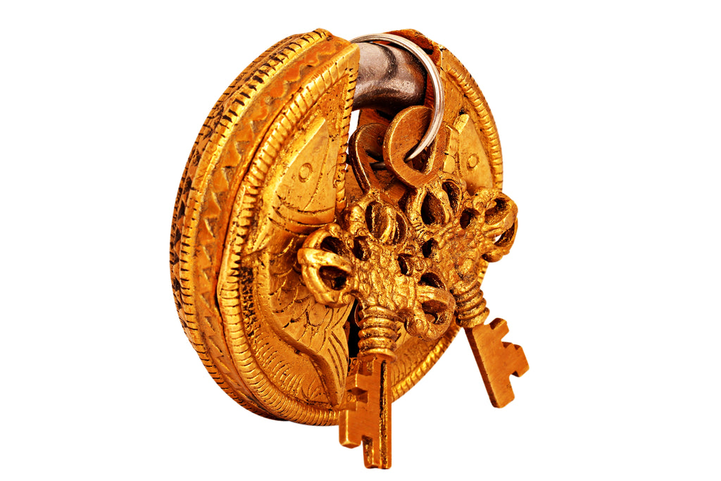 Indian Art Villa Brass Handmade Fish Design Round Pad Lock With 2 Keys