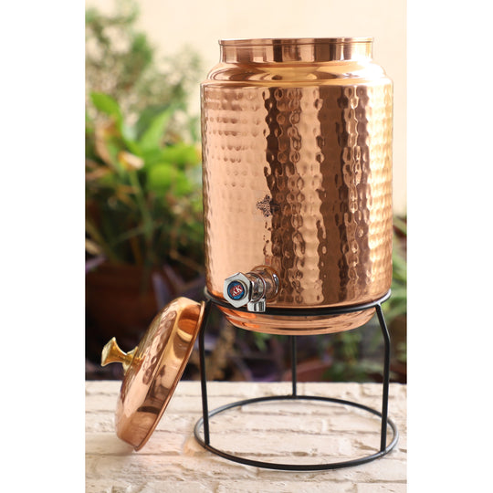 Black 5 litre copper matka on modern kitchen shelf for contemporary water storage – 5 litre copper matka