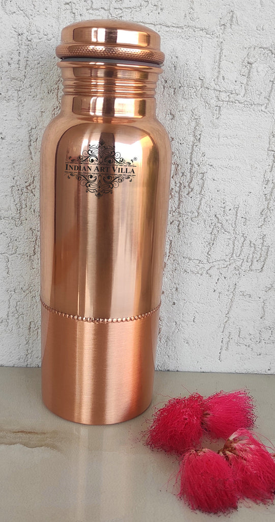 Dual finish 750ml pure copper water bottle featuring sleek lacquer and brushed plain design