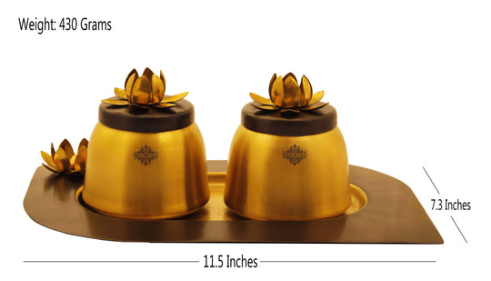 So here we come up with the beautiful Set of 2 Bowls Accompanying with a beautiful Tray which adds a compliment to your hospitality.