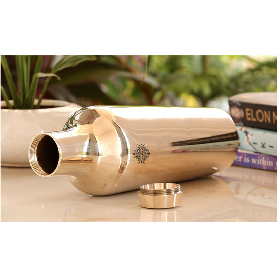 Handcrafted Pure Bronze Shine Finish Design Water Bottle, 850 ml